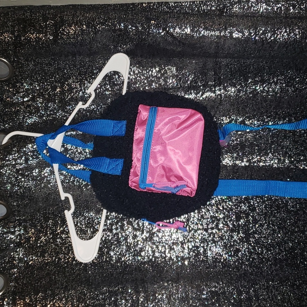 Y2K sherpa bag
